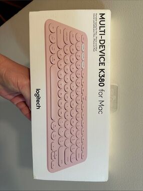 Logitech K380 Compact Bluetooth Wireless Keyboard in Soft Pink
